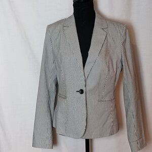 Banana Republic Classic Fit Striped Blazer. One Button Closure.